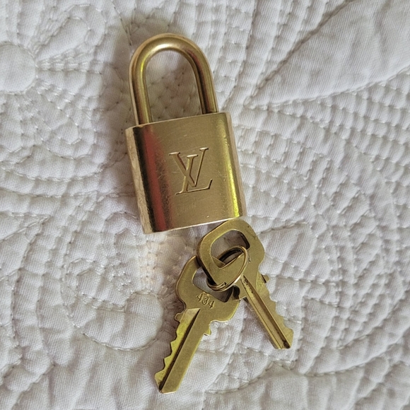 Authentic Speedy 30B - Picture 9 of 10